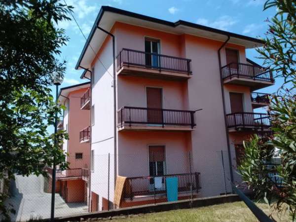 Foto Quadrilocale non arredato