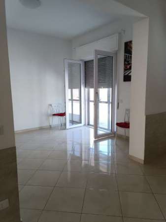 Foto quadrilocale ristrutturato