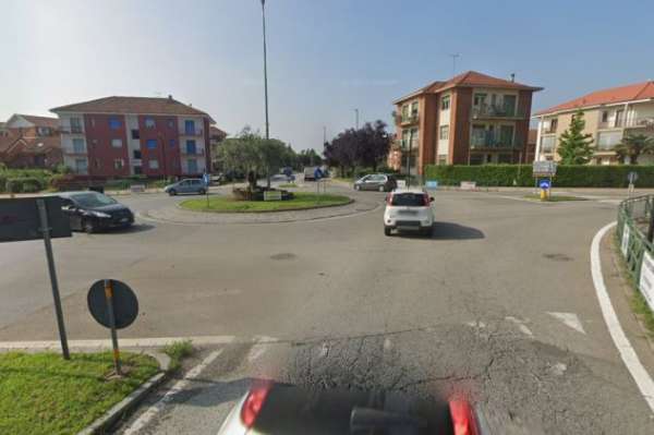 Foto QUADRILOCALE RISTRUTTURATO CON GIARDINO PRIVATO PIOSSASCO