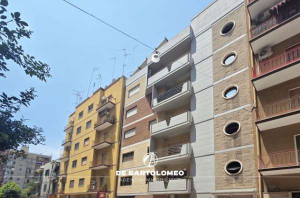 Foto QUADRILOCALE VIA SALENTO C/O VIA LIGURIA