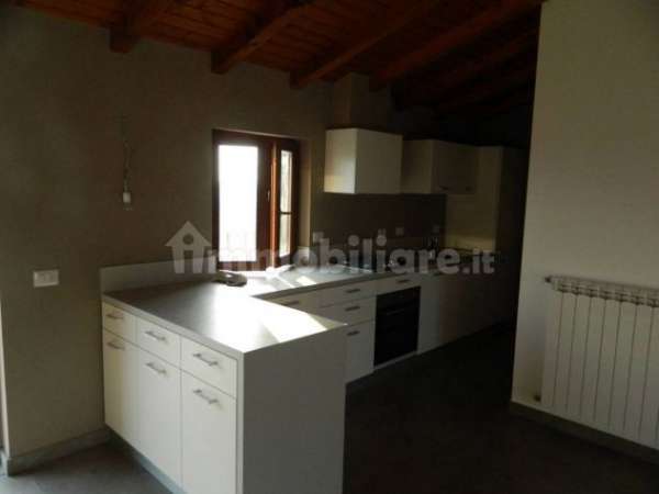 Foto Recente appartamento di mq. 70 termoautonomo