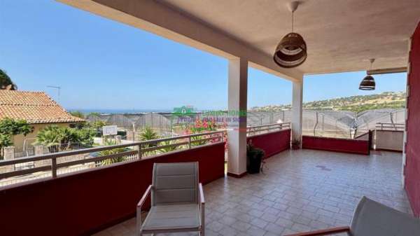 Foto Rif. 2383 - Appartamento in villa a Marina di Ragusa , Cda Eredit