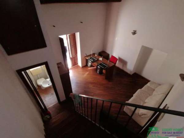 Foto RIF. 8501 - APPARTAMENTO PER UFFICIO IN CENTRO STORICO