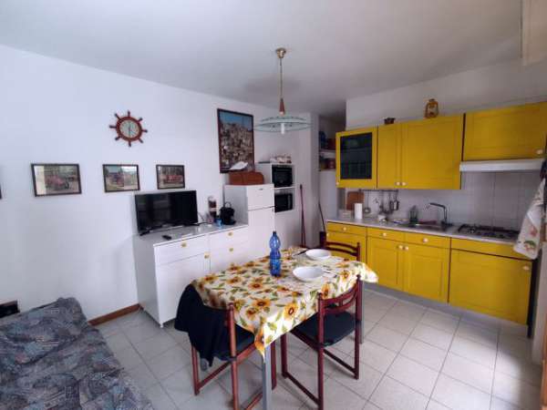 Foto Rif.03Meta Metaponto Borgo-Via Neleo-In vendita comodo bilocale al piano rialzat