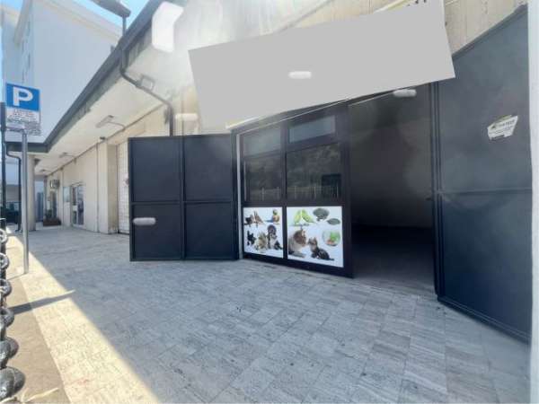 Foto RIF.444 500,00 LOCALE COMMERCIALE IN AFFITTO - VILLAGGIO COPPOLA