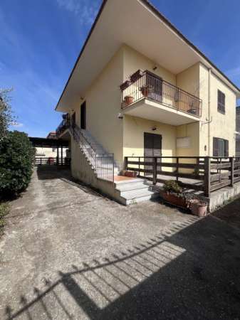 Foto rif 458 appartamento fronte villaggio coppola 1 piano con posto auto