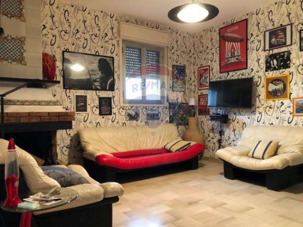 Foto Rif30721399-117 - Appartamento in Affitto a Caltagirone di 76 mq