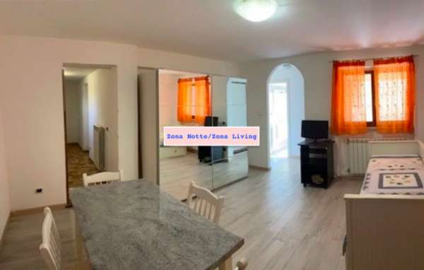 Foto ROCCA DI PAPA BILOCALE ARREDATO CON PICCOLA CORTE ESTERNA PRIVATA.