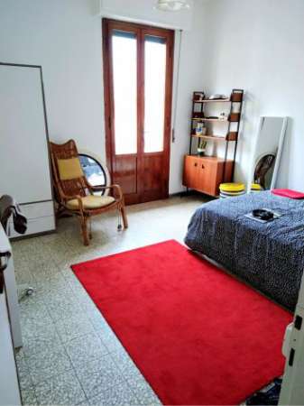 Foto Room Available/ Camera Disponibile