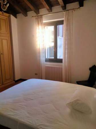 Foto Room in Corso Giuseppe Garibaldi, Brescia for 210 m with 5 bedrooms