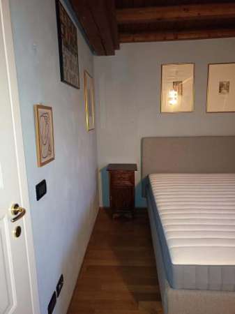 Foto Room in Via Alboino, Pavia for 60 m with 2 bedrooms