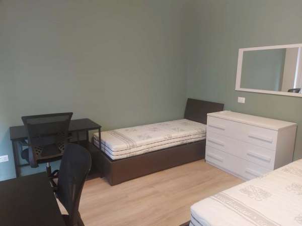 Foto Room in Via Cipriano Facchinetti, Milano for 80 m with 3 bedrooms