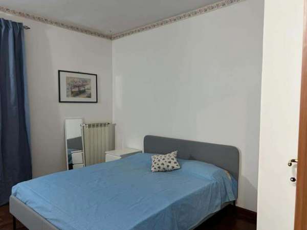 Foto Room in Via Generale di San Marzano, Catania for 130 m with 5 bedrooms