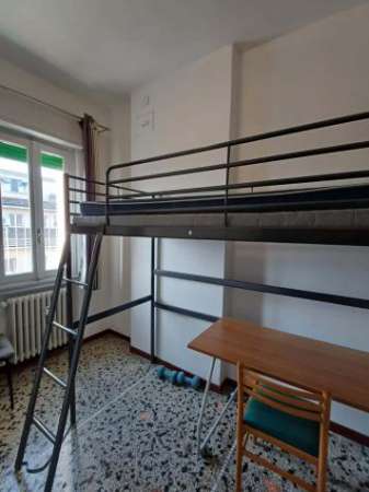 Foto Room in Via Lodovico Pavoni, Brescia for 120 m with 5 bedrooms