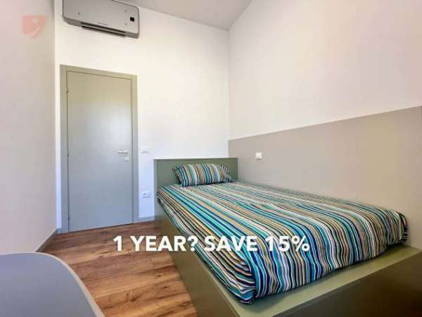 Foto Room in Via Montebello, Ferrara for 110 m with 7 bedrooms