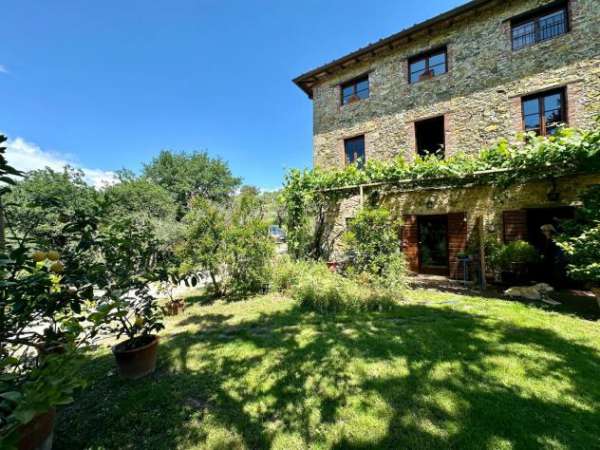 Foto Rustico in affitto a San Cassiano di Moriano - Lucca 200 mq  Rif: 1330982