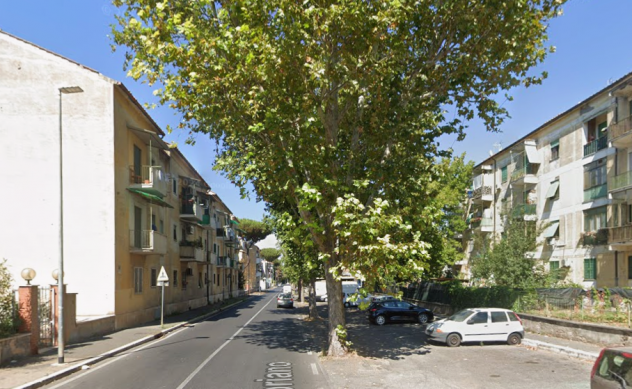Foto SAN BASILIO TRILOCALE CON BALCONE E POSTO AUTO