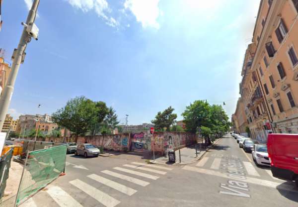 Foto SAN LORENZO MONOLOCALE ARREDATO E BEN COLLEGATO