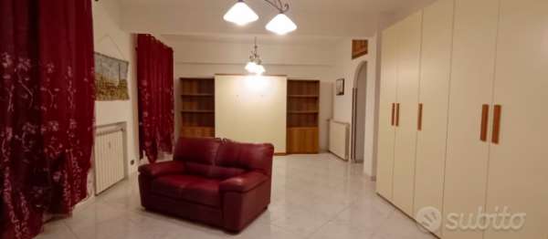 Foto SELVA CANDIDA BILOCALE ARREDATO CON BALCONE