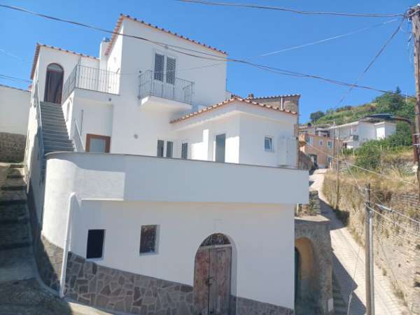 Foto Serrara appartamento ristrutturato