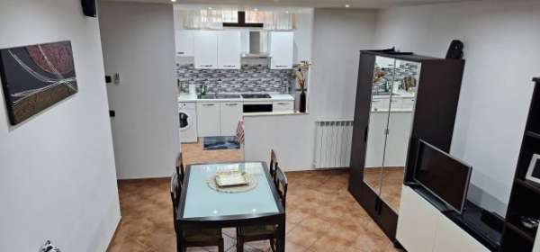 Foto SETTEBAGNI BILOCALE CON UTENZE INCLUSE