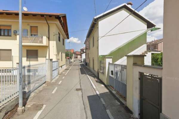 Foto SETTIMO TORINESE BIFAMIGLIARE CON GIARDINO PRIVATO