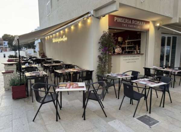 Foto Si affitta attivit /locale commerciale A Formentera