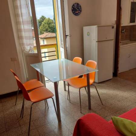 Foto Si cerca studenti(maschi) per subentro di contratto in stanza doppia.