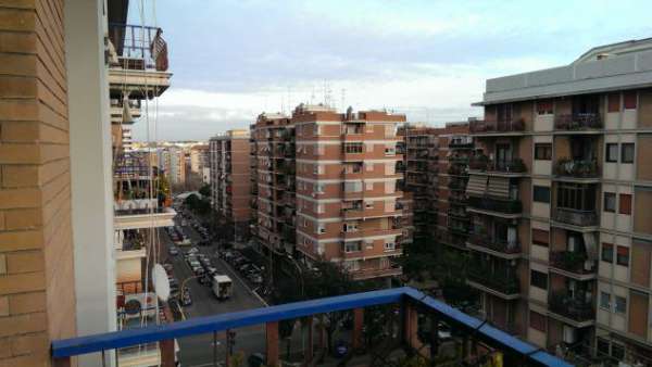 Foto Signorile Trilocale ammobiliato a Roma