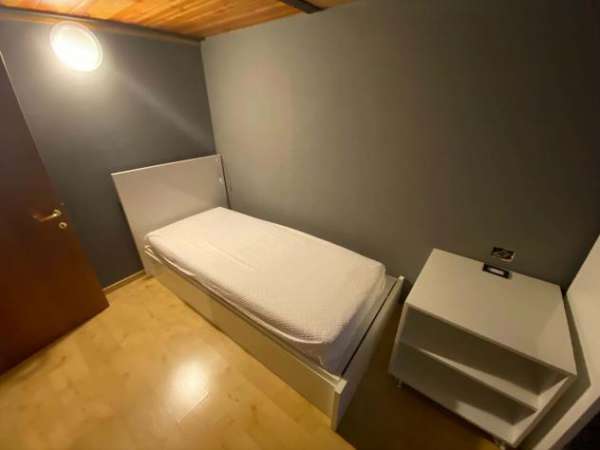 Foto Single Bed in Elegant Open Space in Bergamo (BG)