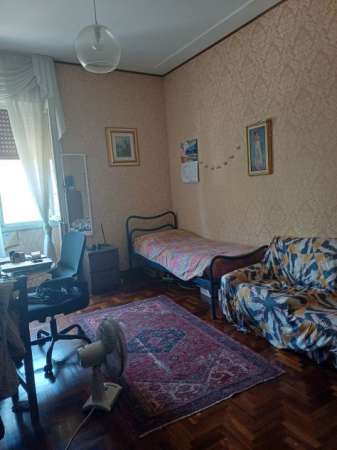 Foto single room for 6 months, stanza singola