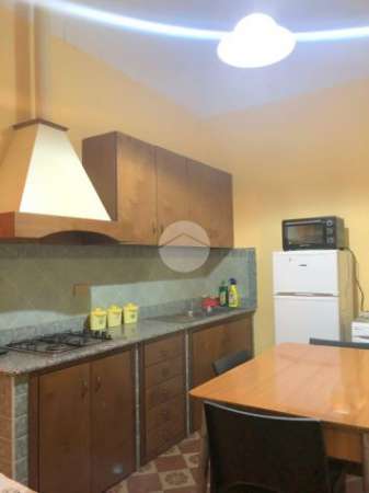 Foto Singola a studentessa 1 piano zona Policlinico