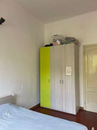 Foto SINGOLA CON BALCONE IN VIALE CAVOUR 69 -  PER RAGAZZA