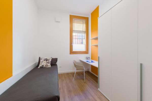 Foto Singola elegante ma sobria [FE_ARM11-2_S3]