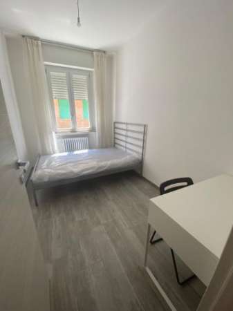 Foto Singola in appartamento totalmente ristr