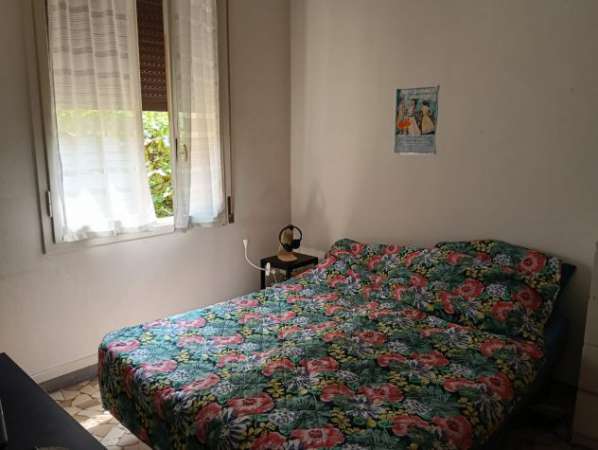 Foto Singola Lavoratrice NON fumatrice zona SantOrsola