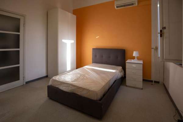 Foto Singola libera da fine aprile 2026 zona centrale