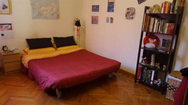 Foto Singola per sole studentesse (anche ERASMUS) in Via Ugo Bassi