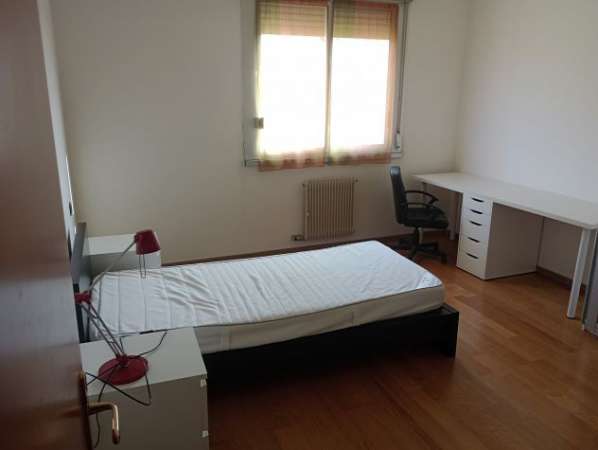 Foto solo per RAGAZZA LAVORATRICE