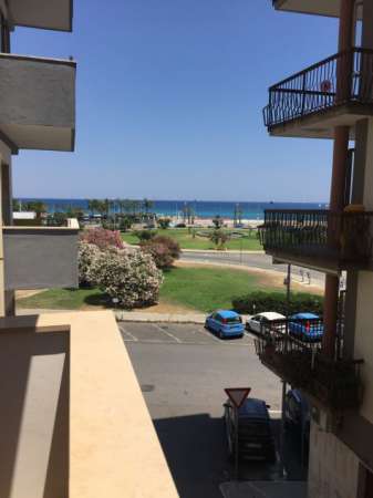 Foto soverato prima fila,50 metri dalla spiaggia, bilocale 4 posti agosto