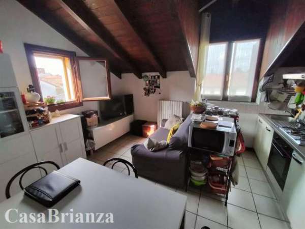 Foto Sovico vicinanze centro bilocale arredato