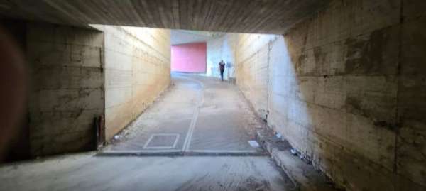 Foto Spazi in ampia autorimessa al coperto, magazzino in via Somalia