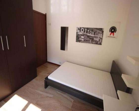 Foto Special Offer: Stanza in Via Emilio De Marchi