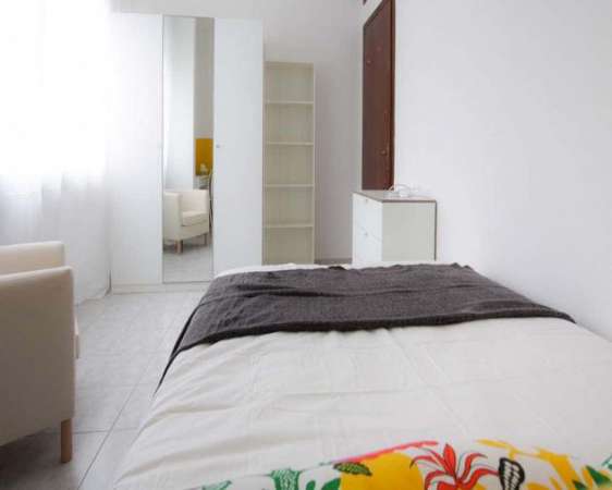 Foto Special Offer: Stanza in Viale Ortles