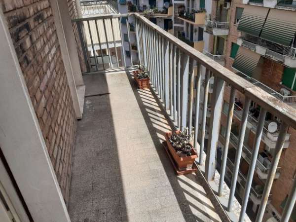 Foto STANZA - CAMERA DOPPIA QUARTIERE COLLI ALBANI