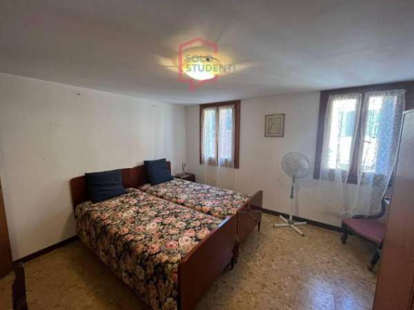 Foto Stanza - Venezia . Rif.: ve-05 B doppia
