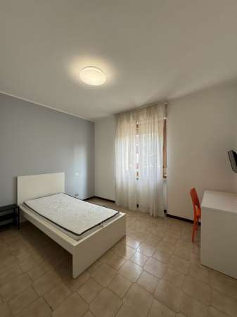 Foto STANZA 6, Via Goffredo Mameli 65, Verona