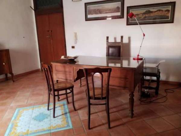 Foto Stanza con tutto in camera: bagno, piano di cottura a induzione frigo, wifi,lan