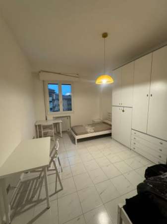 Foto Stanza doppia san Donato LIBERA DAL 14 DICEMBRE