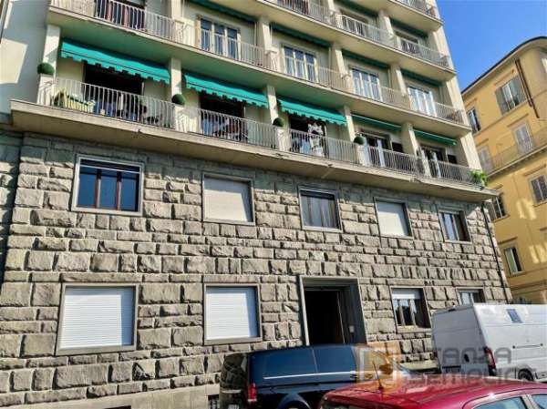 Foto STANZA in AFFITTO (FIRENZE) rif. FIRENZE FILIALE 1_STZ0096